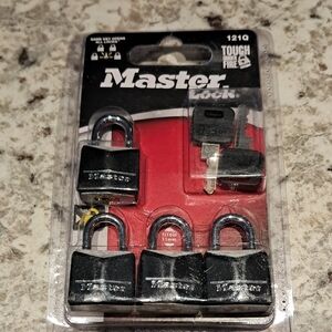 Master Lock Padlock Set with Keys